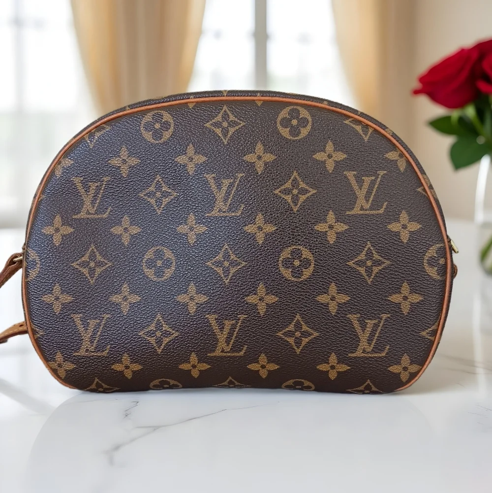 ​👑 LOUIS VUITTON Blois Crossbody Bag Monogram | Pristine Condition - Picture 5 of 16